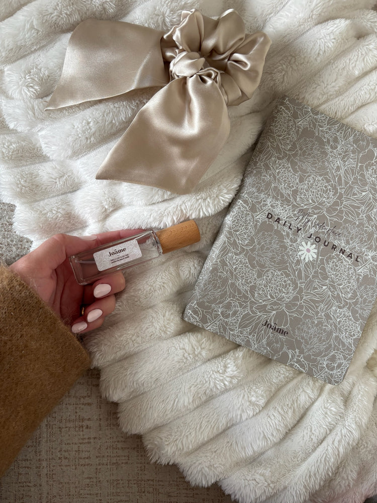 Skin & Textile Fragrance SMELLS LIKE SLOW TIME